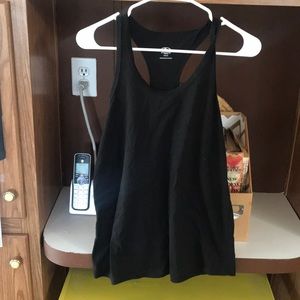 Black workout tank